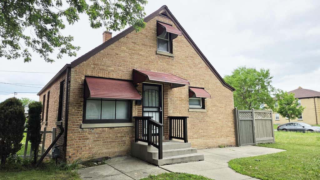 Photo of 4606 N Sherman BOULEVARD, Milwaukee, WI 53209 (MLS # 1967917)