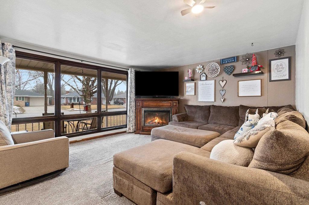 Photo of 684 Lida LANE, Green Bay, WI 54304 (MLS # 50321313)