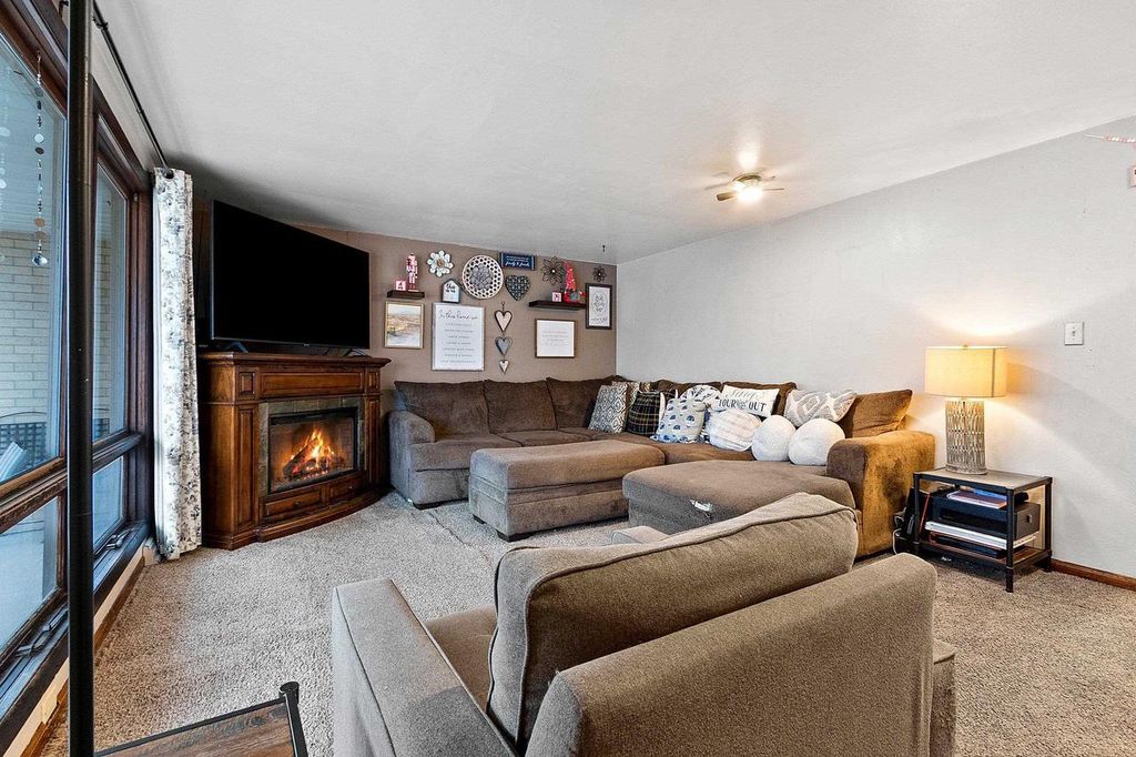 Photo of 684 Lida LANE, Green Bay, WI 54304 (MLS # 50321313)