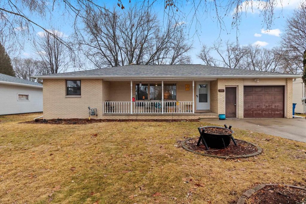 Photo of 684 Lida LANE, Green Bay, WI 54304 (MLS # 50321313)