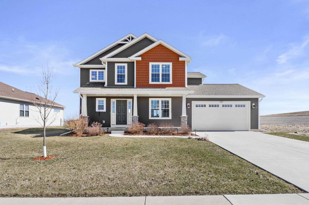 Photo of 302 Autumn Crest LANE, Lake Mills, WI 53551 (MLS # 2019185)