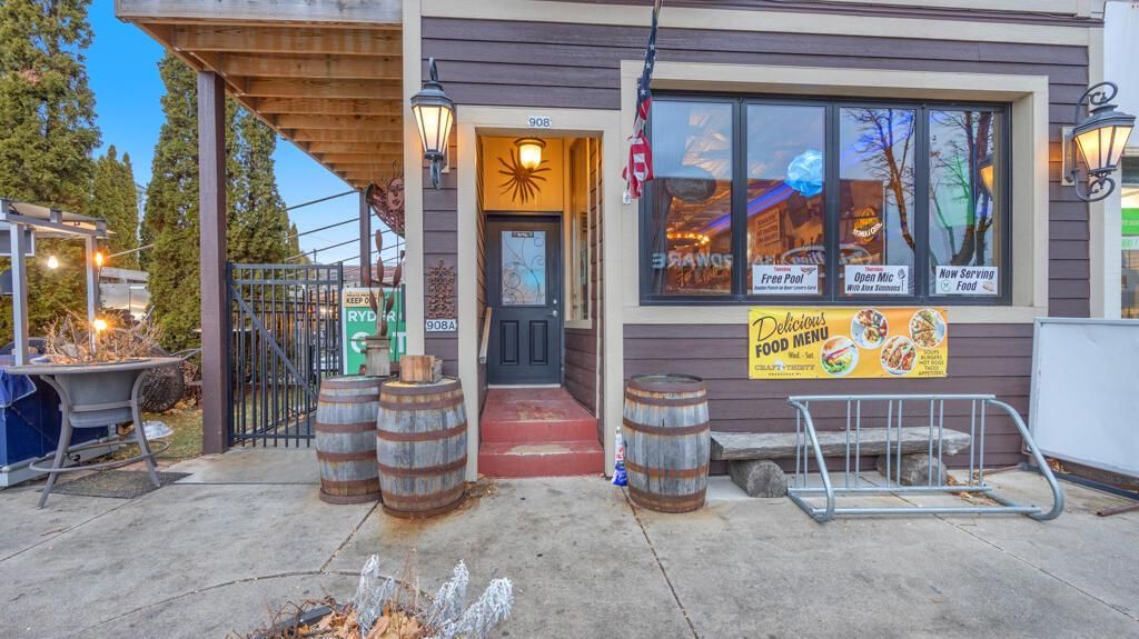 Photo of 908 Michigan AVENUE, Sheboygan, WI 53081 (MLS # 1945758)