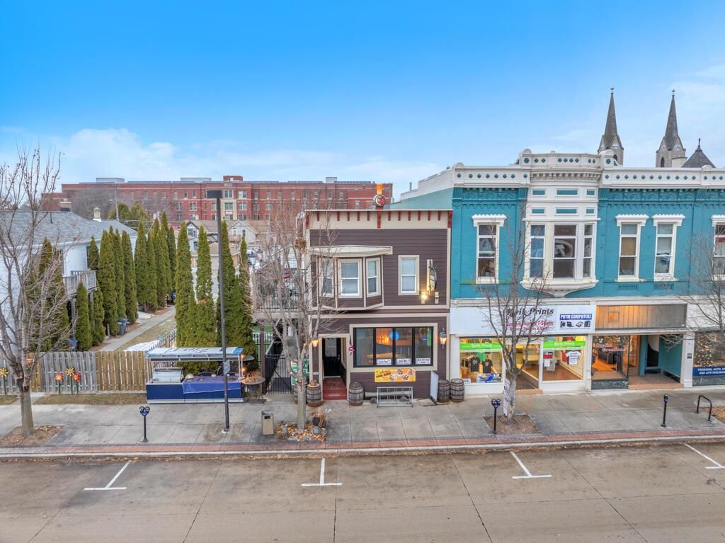 Photo of 908 Michigan AVENUE, Sheboygan, WI 53081 (MLS # 1945758)