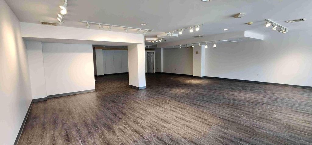 Photo of 3575 N Oakland AVENUE #Unit B, Shorewood, WI 53211 (MLS # 1942487)