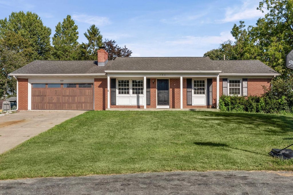 Photo of 709 Krueger COURT, Onalaska, WI 54650 (MLS # 1980476)