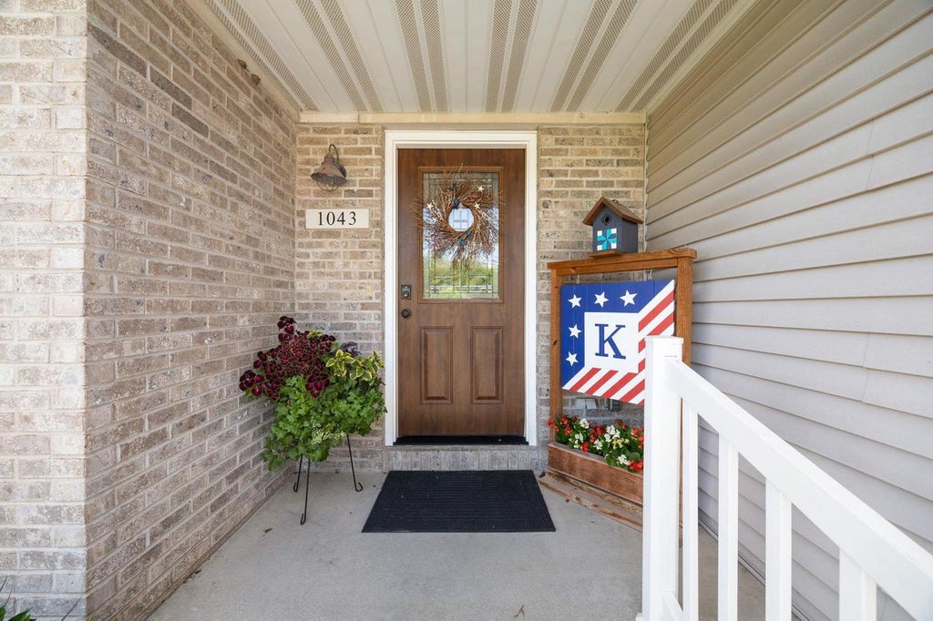 Photo of 1043 N Wuthering Hills DRIVE, Janesville, WI 53546 (MLS # 2027135)