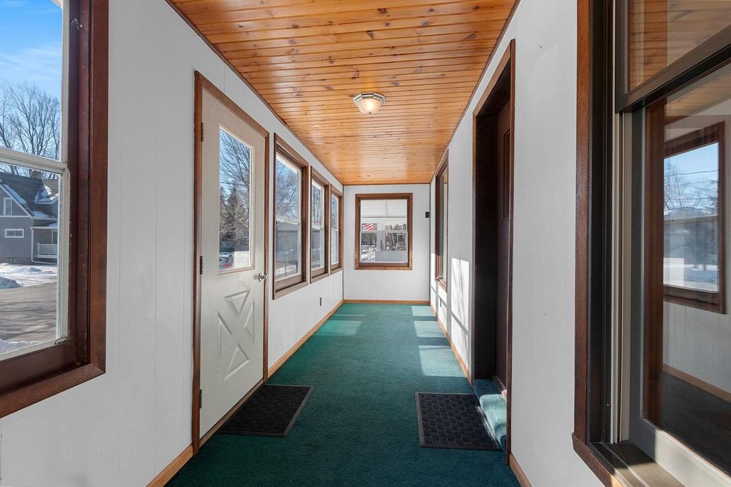 Photo of 1114 W Packard STREET, Appleton, WI 54914 (MLS # 50320836)