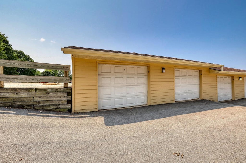 Photo of 4875 Easy STREET #5, Hartland, WI 53029 (MLS # 1973607)