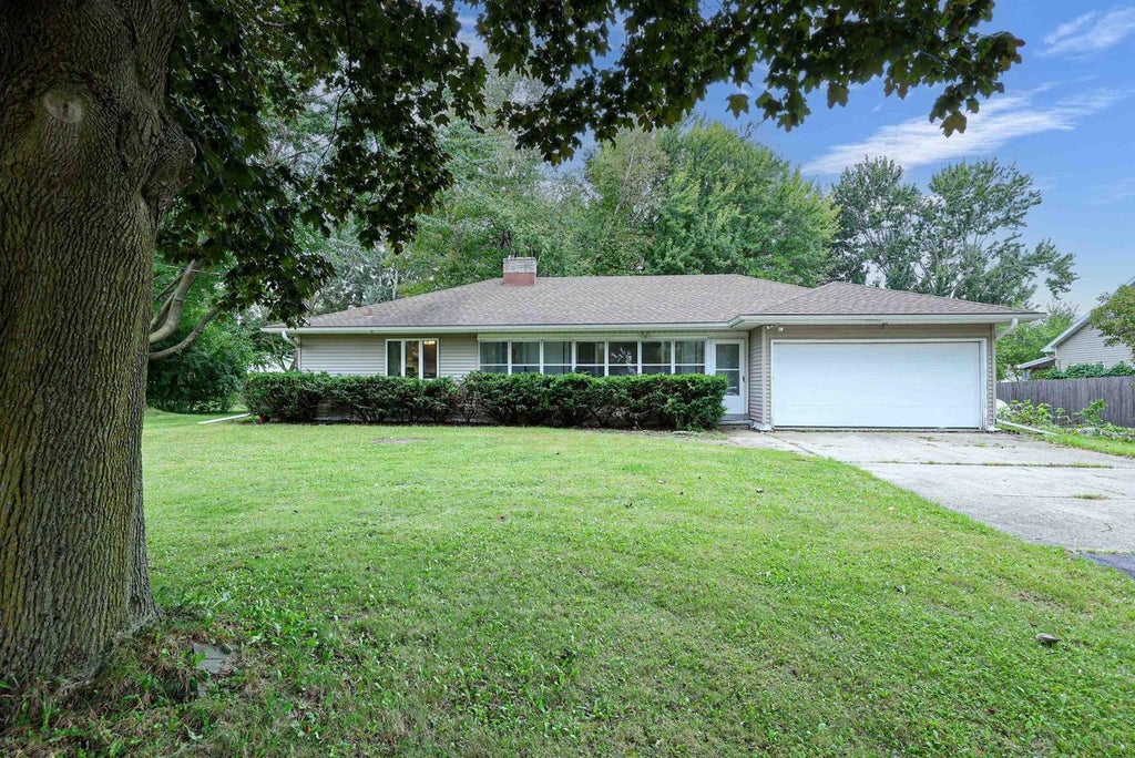 Photo of 4939 N Meade STREET, Appleton, WI 54913 (MLS # 50332635)