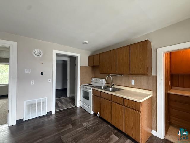 Photo of 323 14th Ave W Ave, Ashland, WI 54806 (MLS # 6128539)