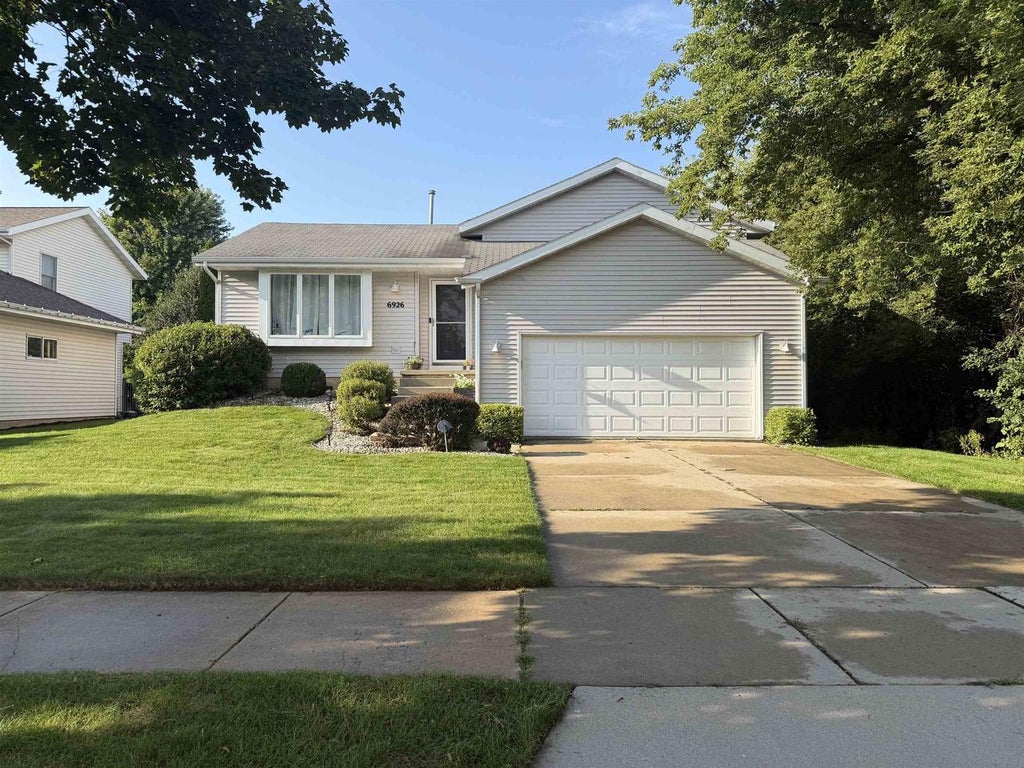 Photo of 6926 Rockstream DRIVE, Madison, WI 53719 (MLS # 2034894)