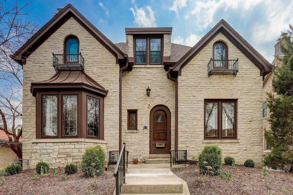 Photo of 7023 Grand PARKWAY, Wauwatosa, WI 53213 (MLS # 1968603)