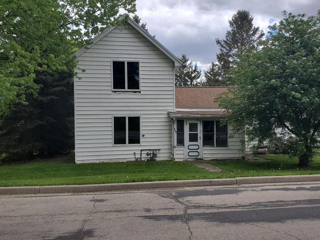 Photo of 110 Forest STREET, Fox Lake, WI 53933 (MLS # 2023067)