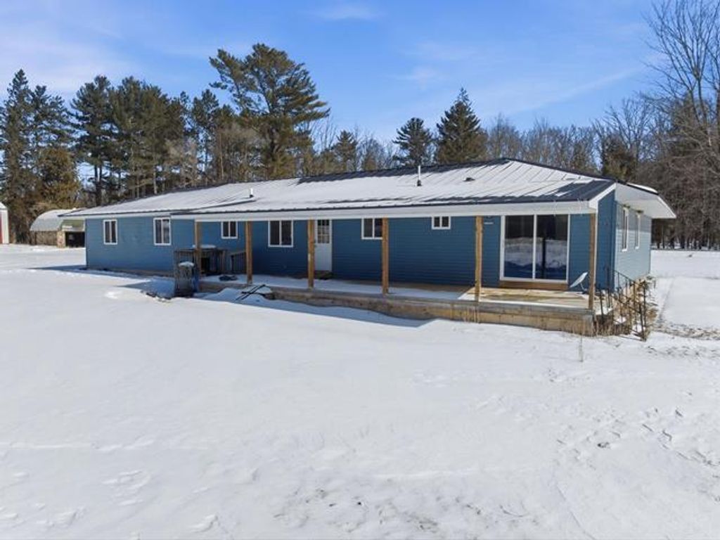 Photo of 7623 County Road V, Marshfield, WI 54449 (MLS # 22600796)