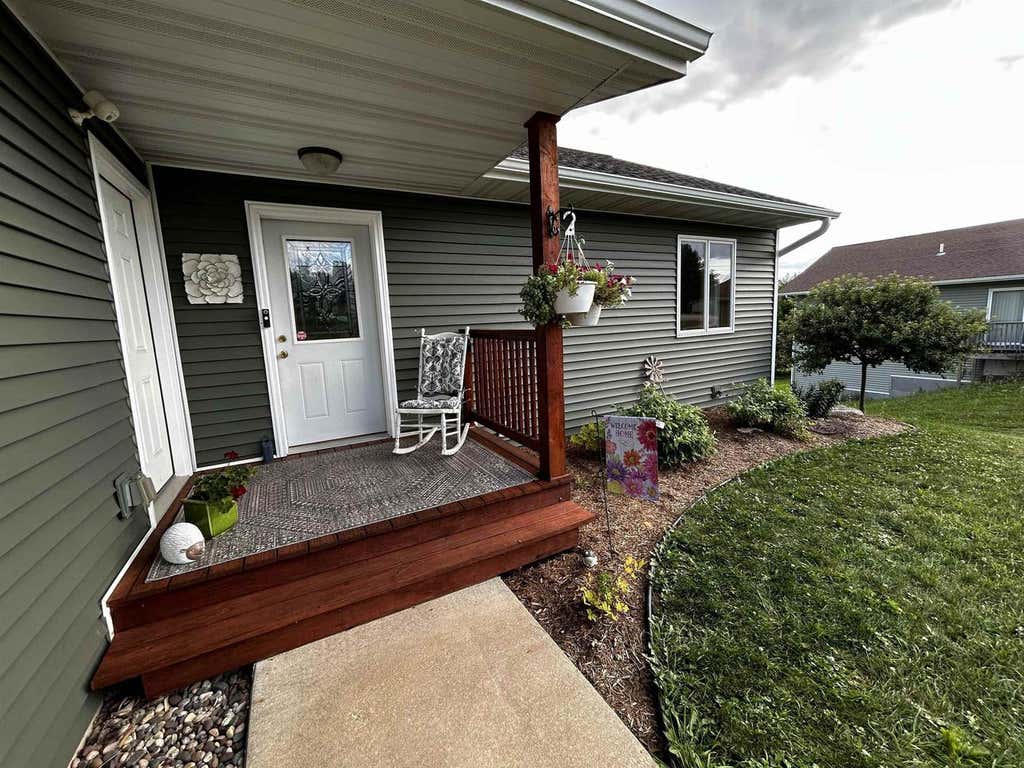 Photo of 503 N Bennett ROAD, Dodgeville, WI 53533 (MLS # 2022122)