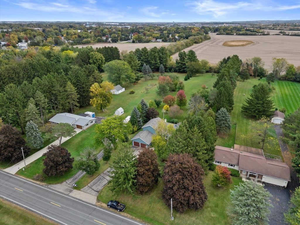 Photo of 735 S Second STREET, Delavan, WI 53115 (MLS # 1939962)