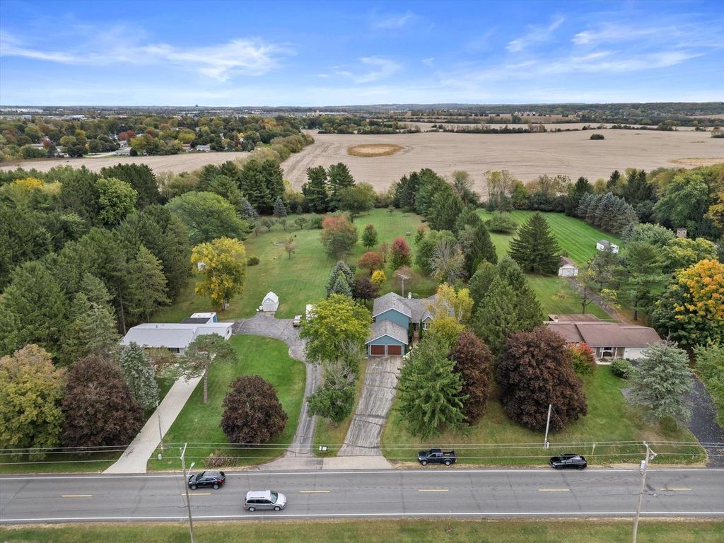 Photo of 735 S Second STREET, Delavan, WI 53115 (MLS # 1939962)