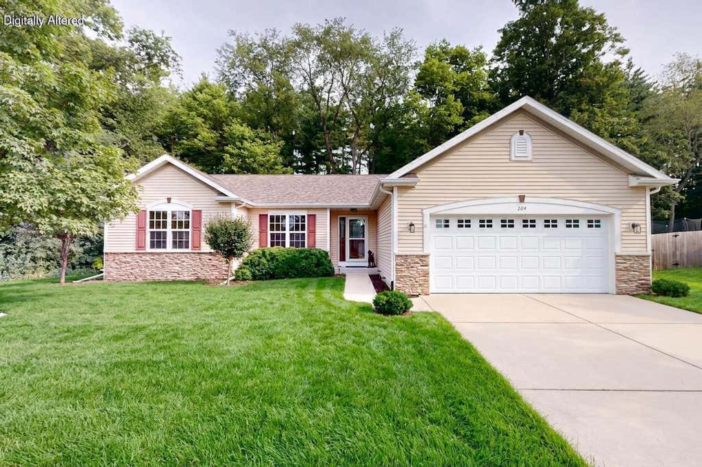 Photo of 204 Woodland Preserve, Johnson Creek, WI 53094 (MLS # 2030624)