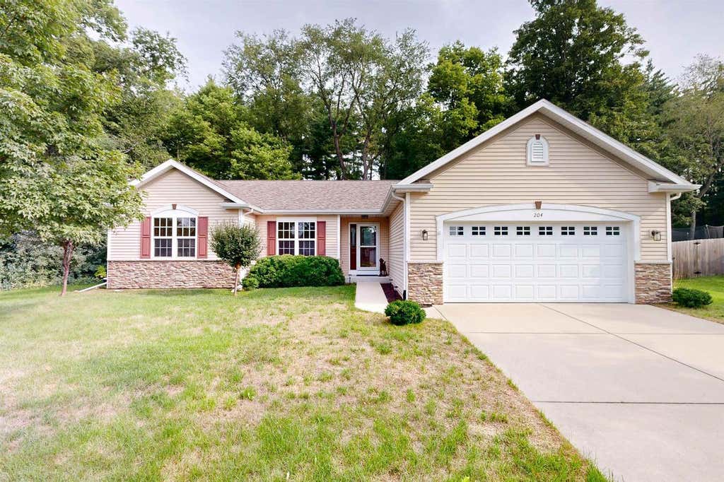 Photo of 204 Woodland Preserve, Johnson Creek, WI 53094 (MLS # 2030624)