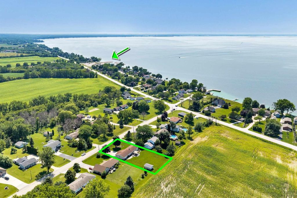 Photo of 3659 van Laanen ROAD, Green Bay, WI 54311 (MLS # 50329202)