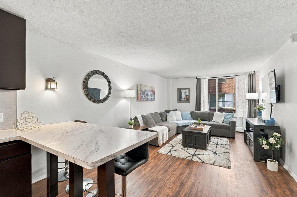 Photo of 1409 Propsect AVENUE #102, Milwaukee, WI 53202 (MLS # 1981270)