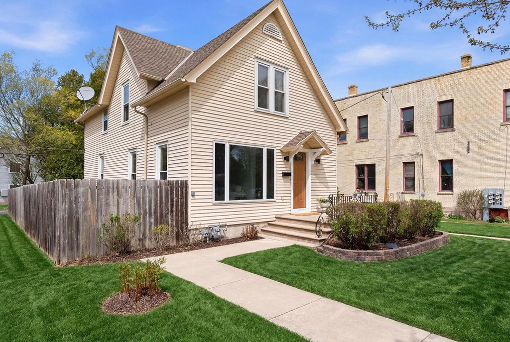 Photo of 422 W Grand AVENUE, Port Washington, WI 53074 (MLS # 1961417)