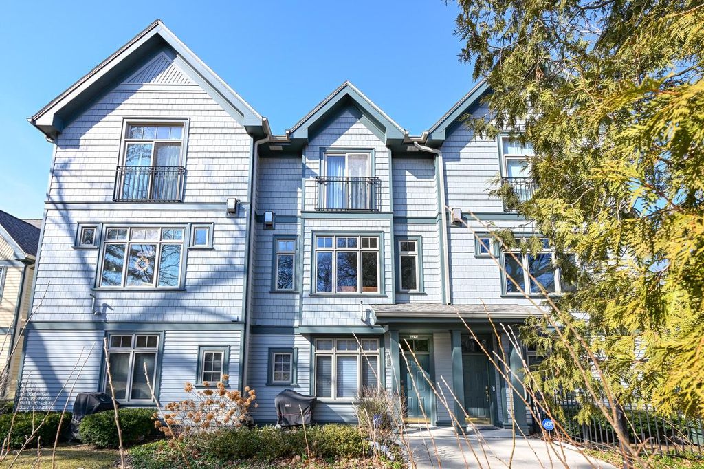 Photo of 2224 E Edgewood AVENUE, Shorewood, WI 53211 (MLS # 1959309)