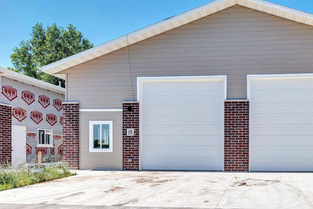 Photo of 701 Millennium COURT #18, De Pere, WI 54115 (MLS # 50330063)
