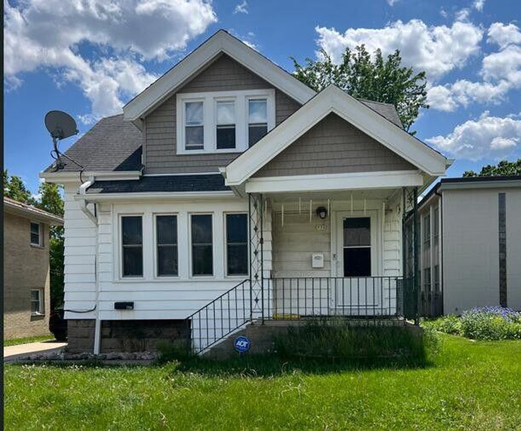 Photo of 7715 W Center STREET, Milwaukee, WI 53222 (MLS # 1941299)