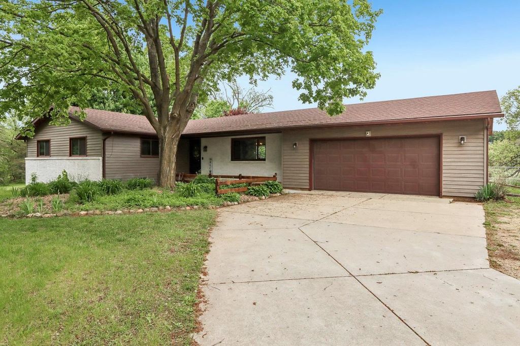 Photo of W7956 Morse ROAD, Poynette, WI 53955 (MLS # 2023204)