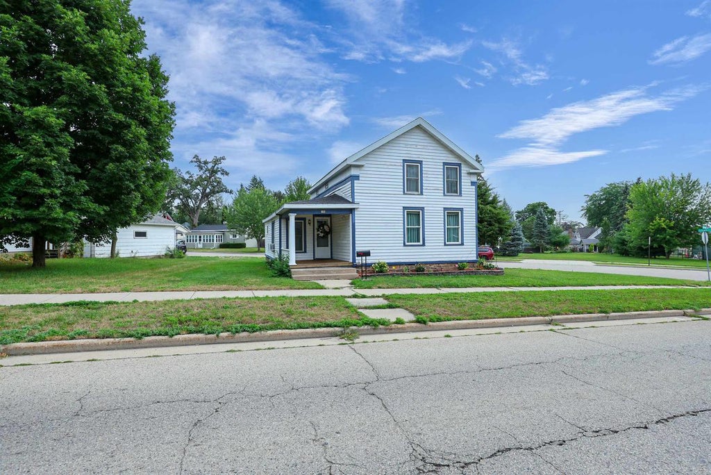 Photo of 180 Ripon ROAD, Berlin, WI 54923 (MLS # 50330708)