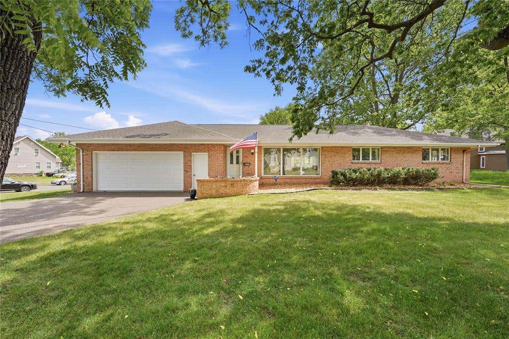Photo of 1409 Menomonie STREET, Eau Claire, WI 54703 (MLS # 1601928)
