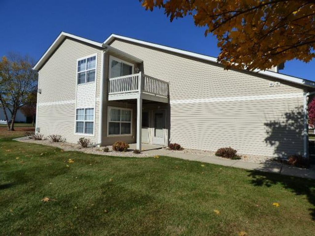 Photo of 2528 Edgewood DRIVE, Beloit, WI 53511 (MLS # 2011995)