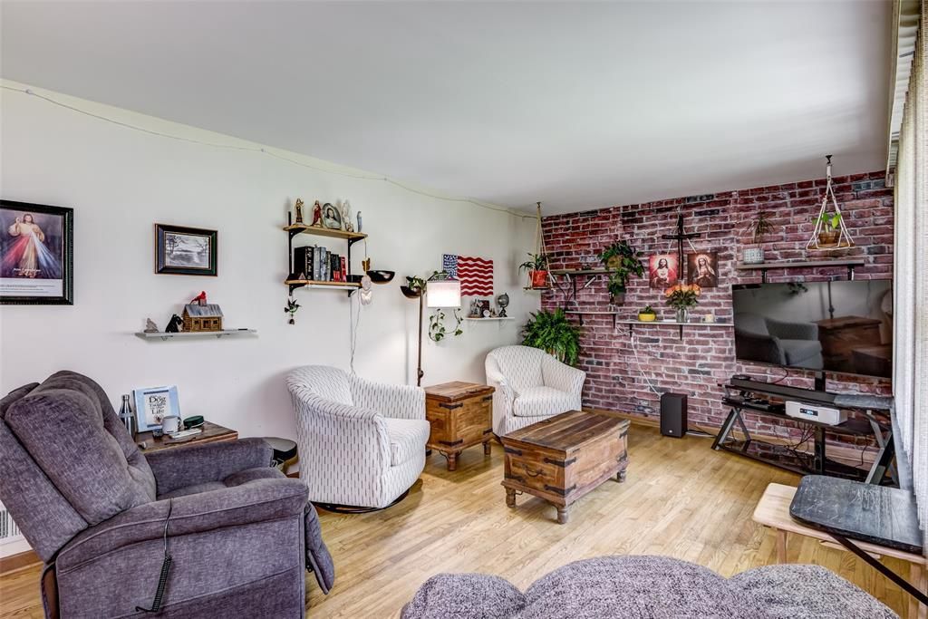 Photo of 1304 Fairway STREET, Eau Claire, WI 54701 (MLS # 1600951)