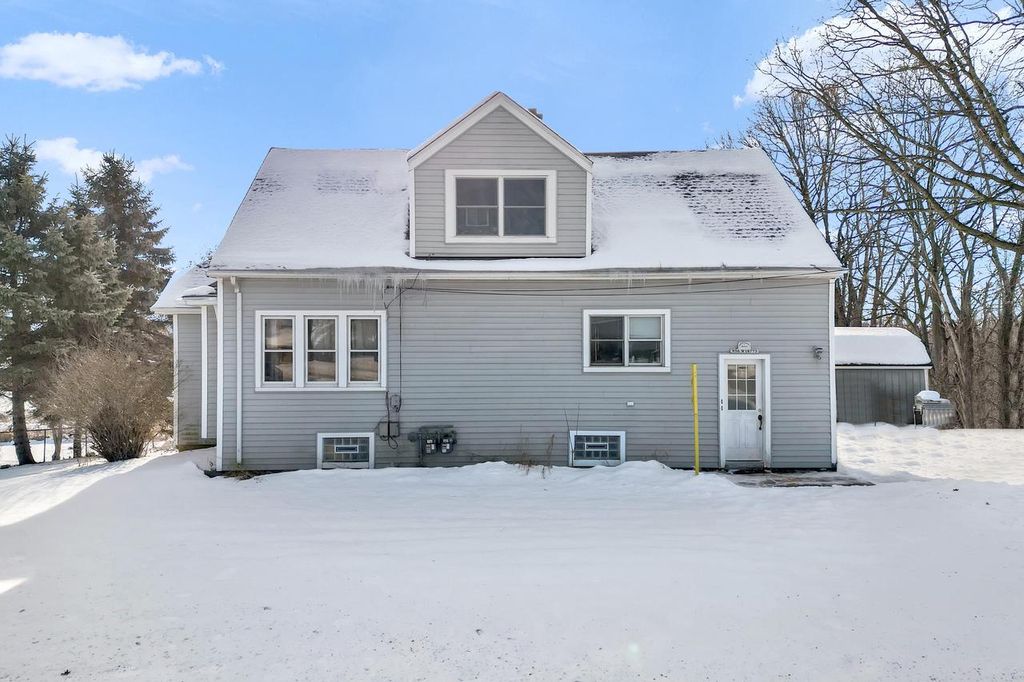 Photo of N56W18773 Silver Spring DRIVE, Menomonee Falls, WI 53051 (MLS # 1946814)