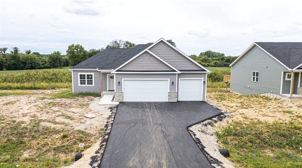 Photo of 201 Edgewater COURT, Theresa, WI 53091 (MLS # 1942605)