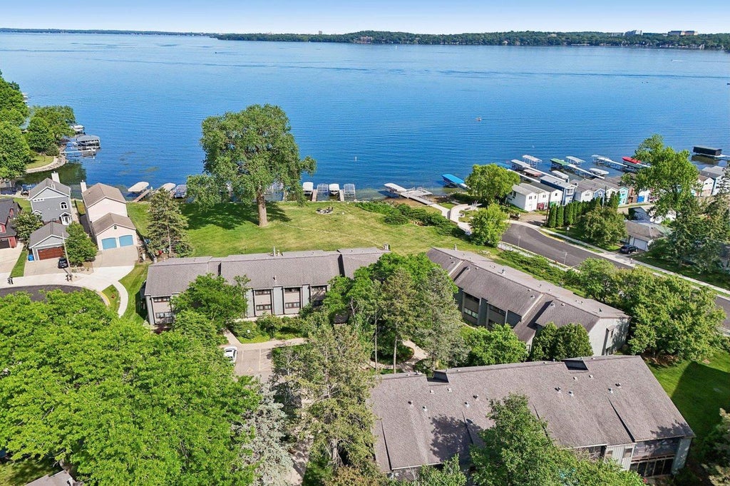 Photo of 2809 Century Harbor ROAD, Middleton, WI 53562 (MLS # 2027314)