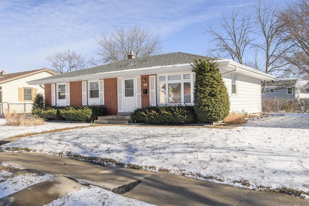 Photo of 5034 S 20th STREET, Milwaukee, WI 53221 (MLS # 1947429)