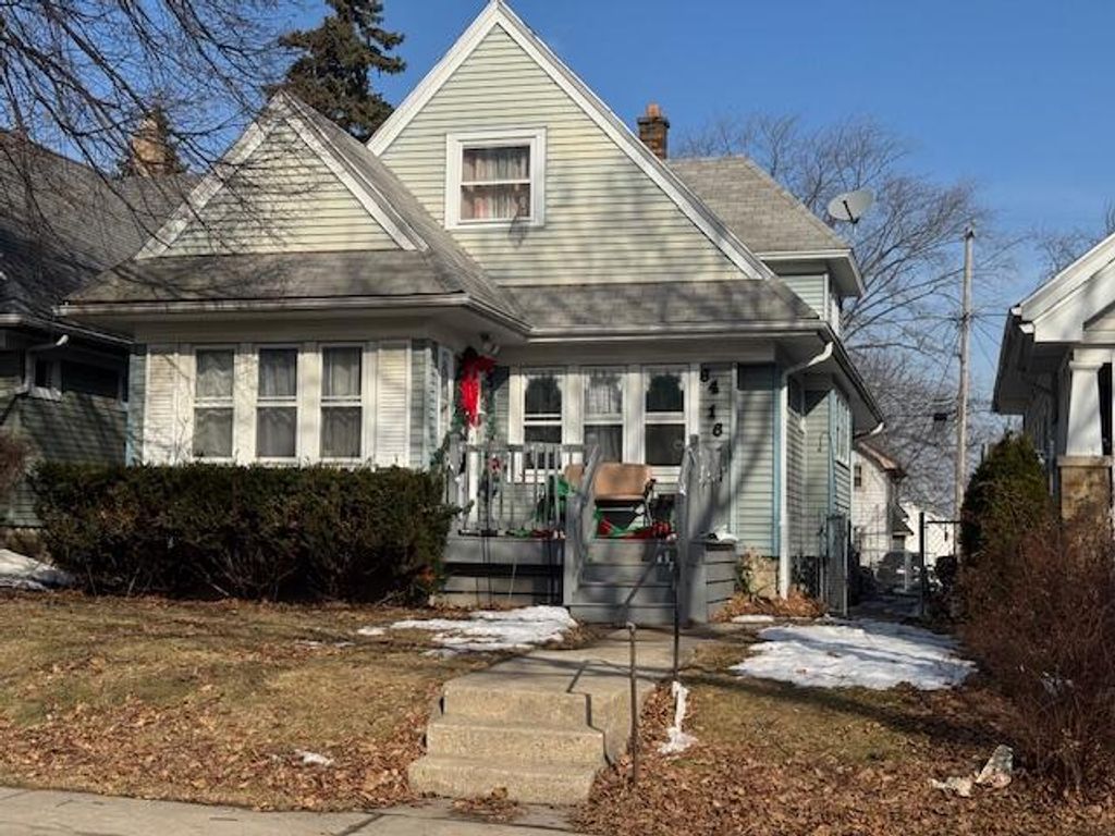 Photo of 6416 W Locust STREET, Milwaukee, WI 53210 (MLS # 1950454)
