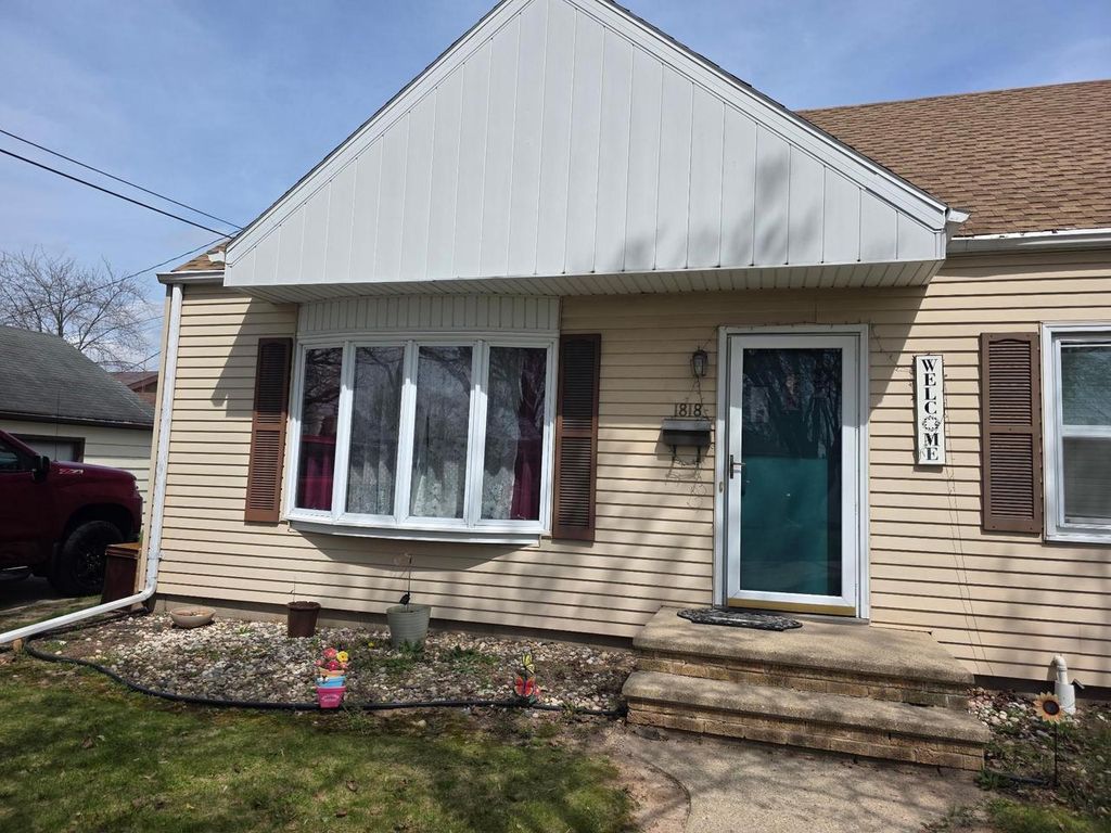 Photo of 1818 W Commercial STREET, Appleton, WI 54914 (MLS # 50324244)