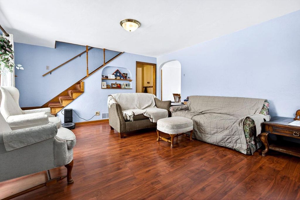 Photo of 323 8th STREET, Menasha, WI 54952 (MLS # 50319498)