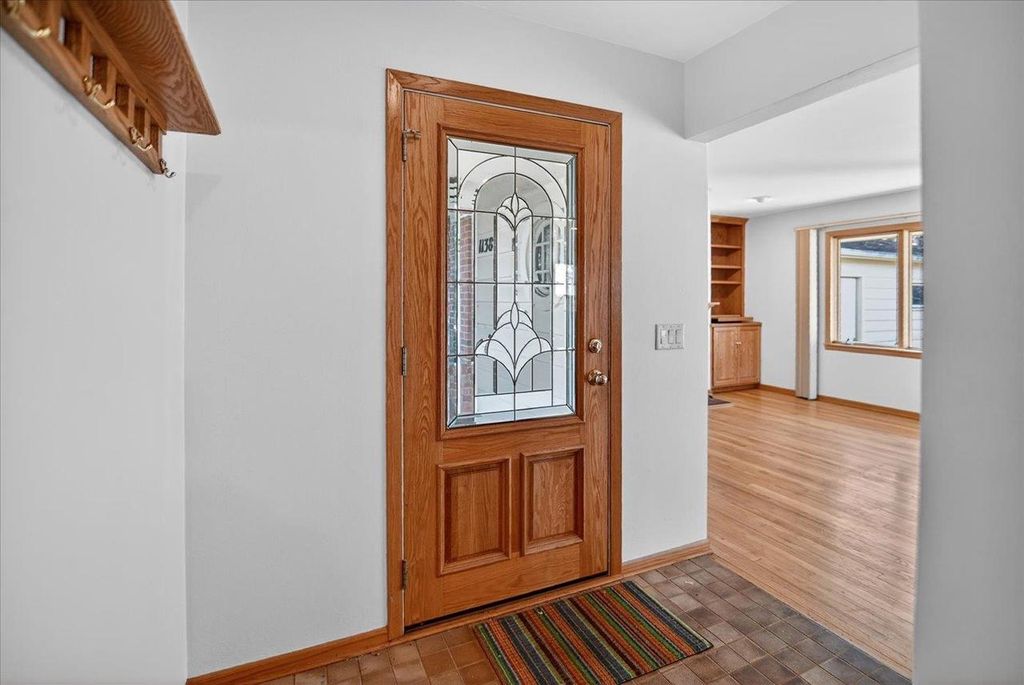 Photo of 1138 Minocqua CRESCENT, Madison, WI 53705 (MLS # 2016978)