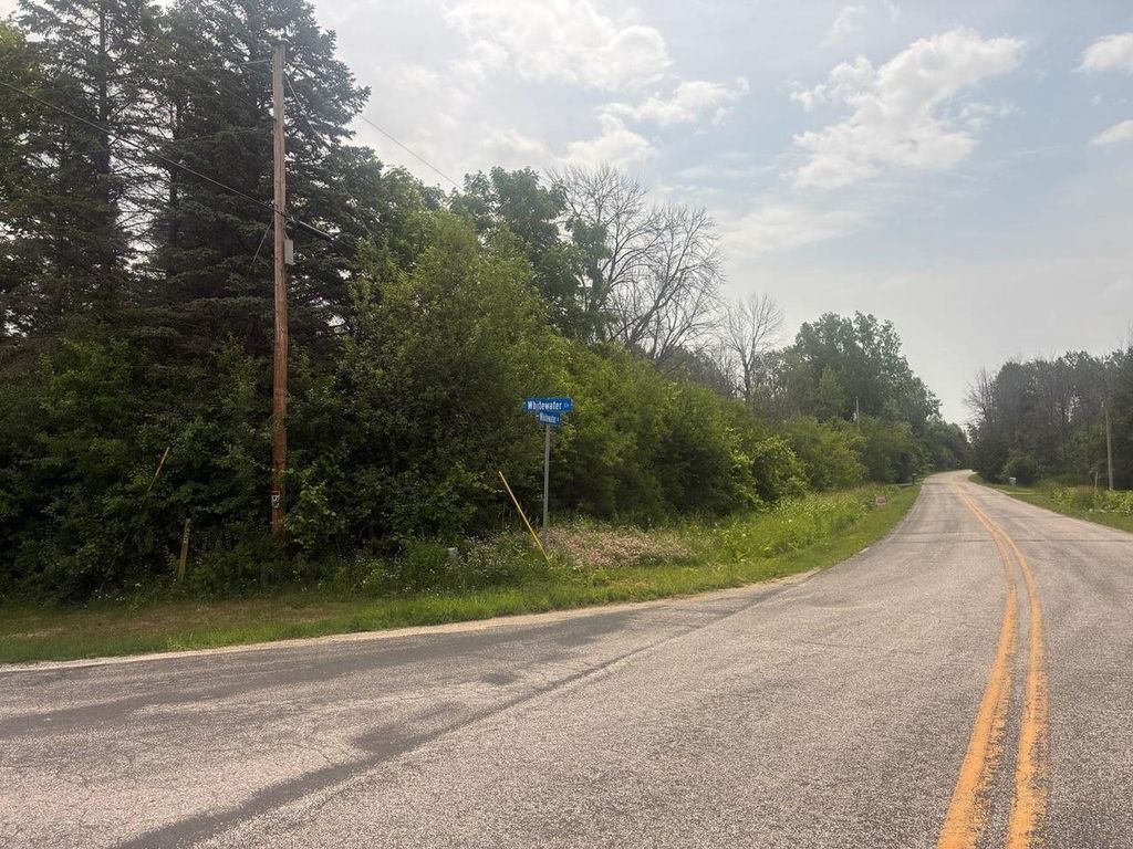Photo of Whitewater DRIVE, Manitowoc, WI 54220 (MLS # 50328333)