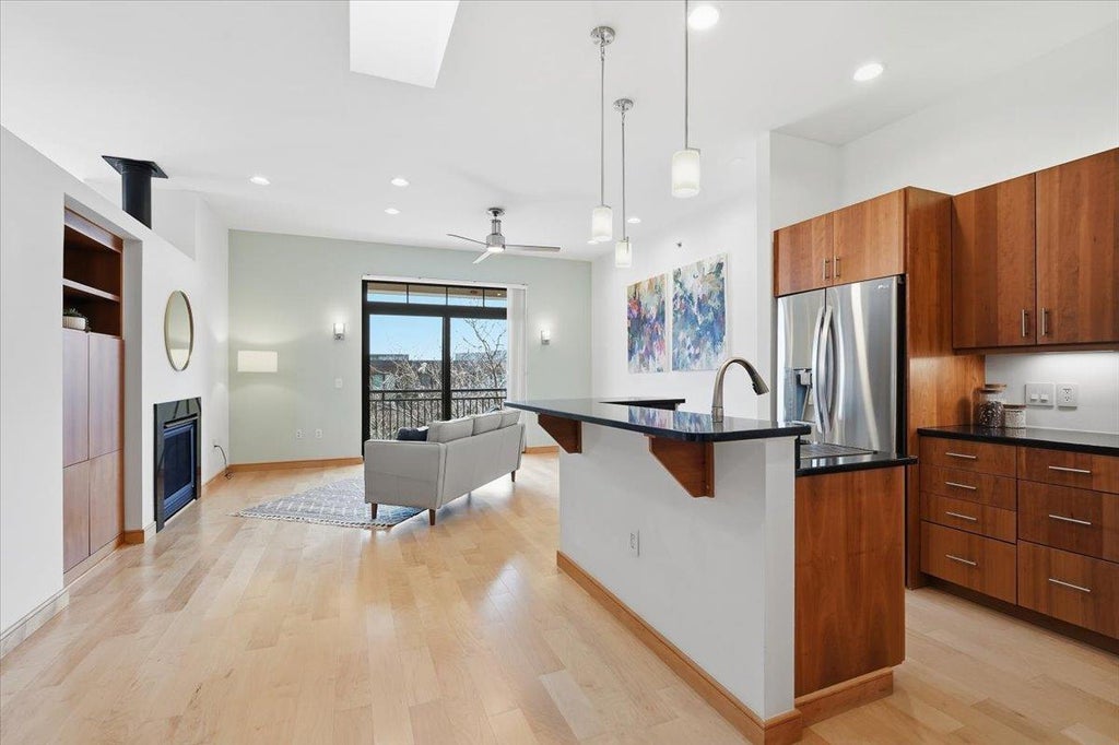 Photo of 614 W Doty STREET #401, Madison, WI 53703 (MLS # 2033991)