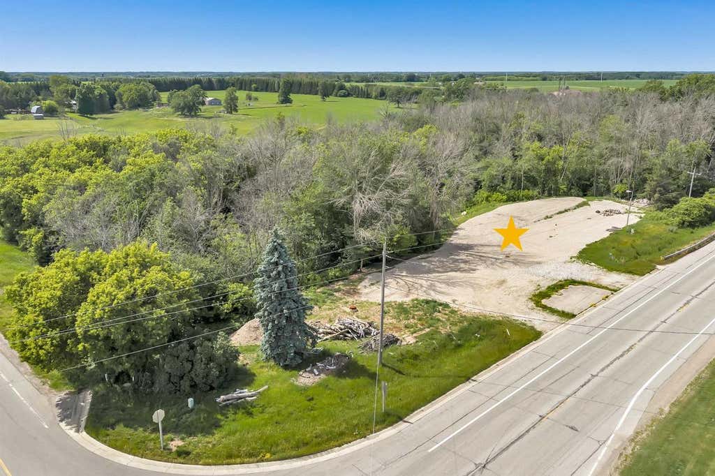 Photo of 4864 State Highway 57, De Pere, WI 54115 (MLS # 50328322)