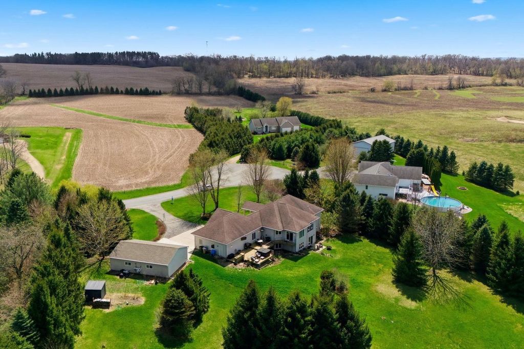 Photo of 2145 Davis Hills DRIVE, Verona, WI 53593 (MLS # 2020324)