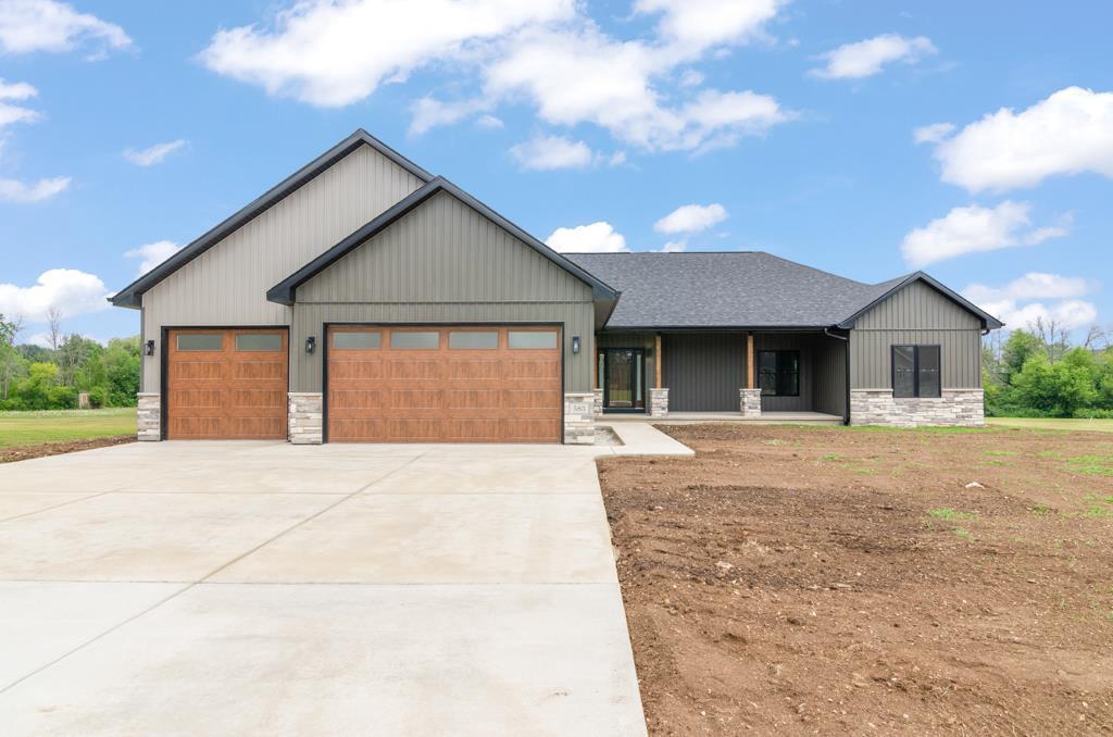 Photo of 583 Willow DRIVE, Mishicot, WI 54228 (MLS # 50330698)