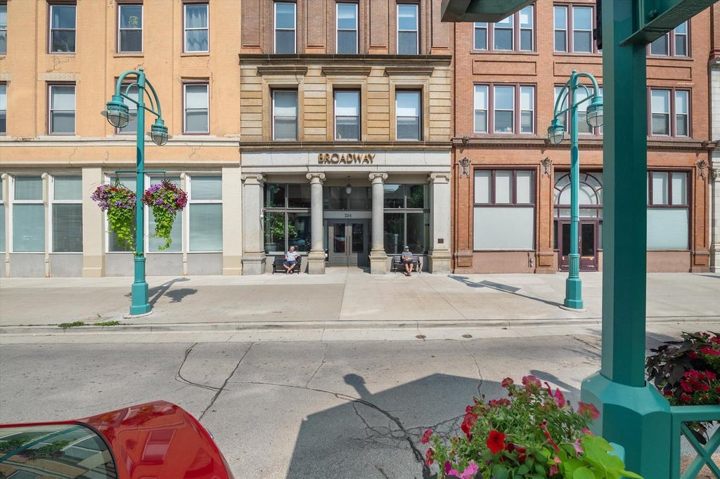 Photo of 234 N Broadway #418, Milwaukee, WI 53202 (MLS # 1973854)
