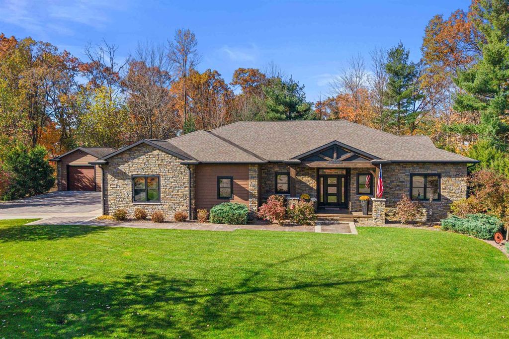 Photo of 1855 Whitewater COVE, Plover, WI 54467 (MLS # 22600606)