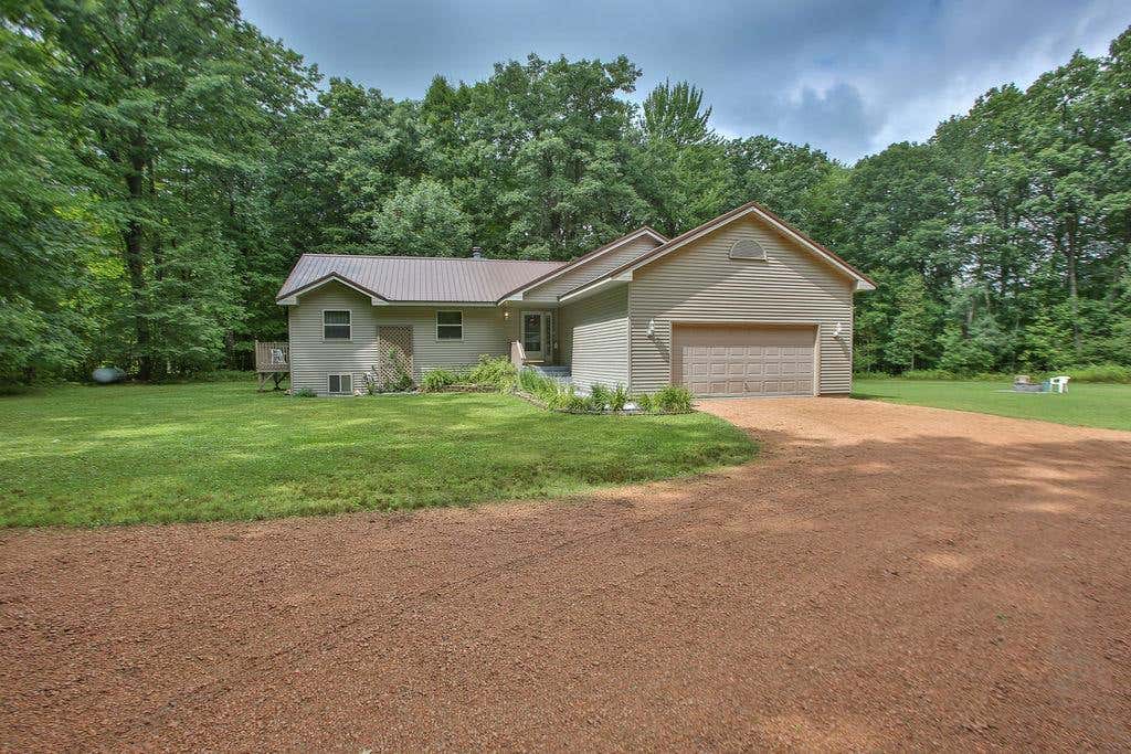 Photo of 1073 Oak ROAD, Kronenwetter, WI 54455 (MLS # 22604116)